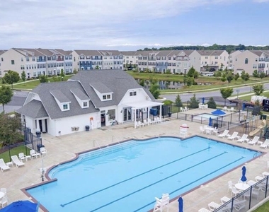 236 Jessica Lyn Avenue - Photo Thumbnail 46