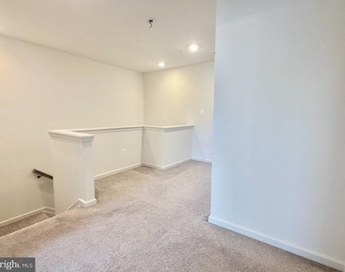 236 Jessica Lyn Avenue - Photo Thumbnail 32