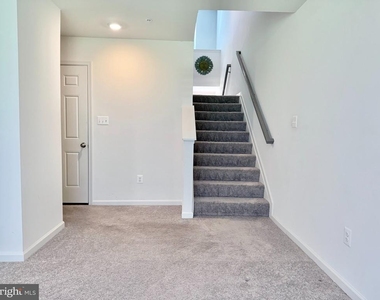 236 Jessica Lyn Avenue - Photo Thumbnail 41