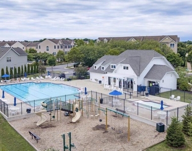 236 Jessica Lyn Avenue - Photo Thumbnail 47