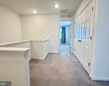 236 Jessica Lyn Avenue - Photo Thumbnail 36