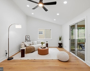 2412 Valley Way - Photo Thumbnail 12