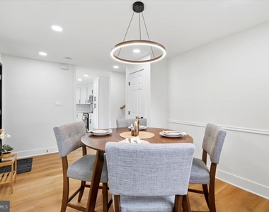 2412 Valley Way - Photo Thumbnail 10