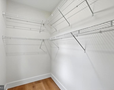 2412 Valley Way - Photo Thumbnail 19