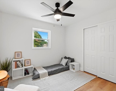 2412 Valley Way - Photo Thumbnail 26