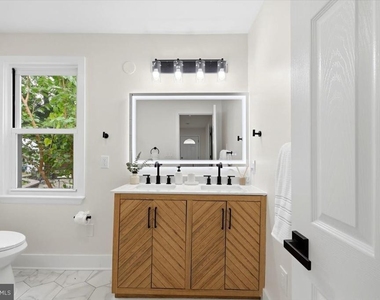 2412 Valley Way - Photo Thumbnail 20