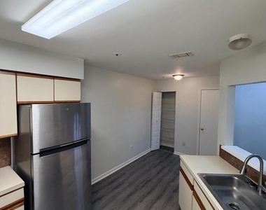 4834 Brookstone Terrace - Photo Thumbnail 8
