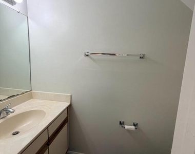 4834 Brookstone Terrace - Photo Thumbnail 10