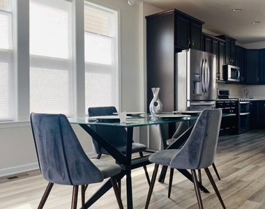 4917 Vista Green Lane - Photo Thumbnail 2