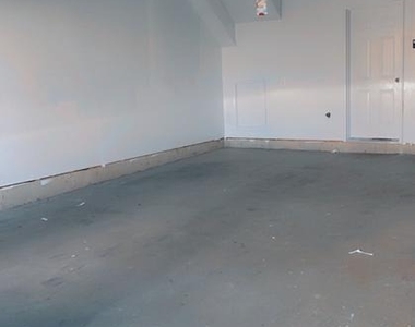4917 Vista Green Lane - Photo Thumbnail 9