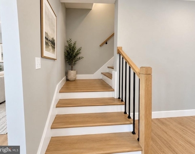 8607 Dunbar Avenue - Photo Thumbnail 11