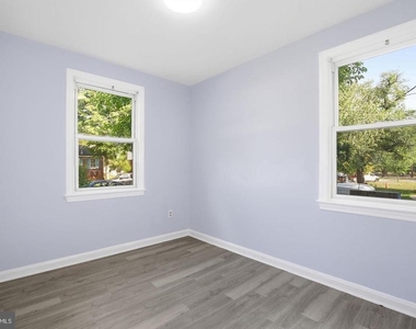 9712 51st Avenue - Photo Thumbnail 20