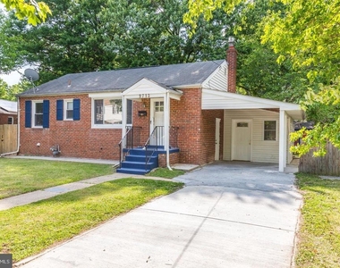 9712 51st Avenue - Photo Thumbnail 1