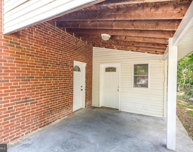 9712 51st Avenue - Photo Thumbnail 49