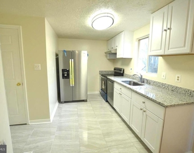 11023 Outpost Drive - Photo Thumbnail 3