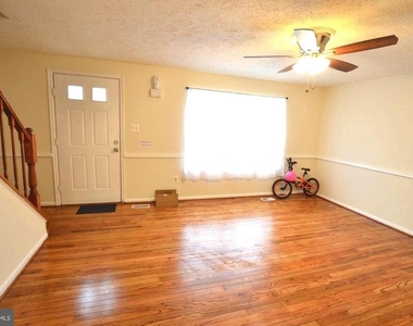 11023 Outpost Drive - Photo Thumbnail 2