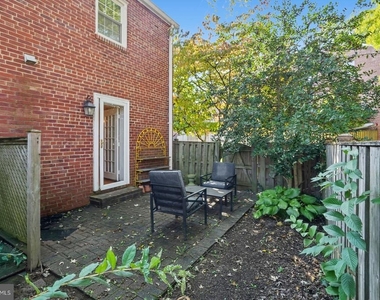 6718 Kenwood Forest Lane - Photo Thumbnail 28