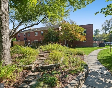 6718 Kenwood Forest Lane - Photo Thumbnail 29