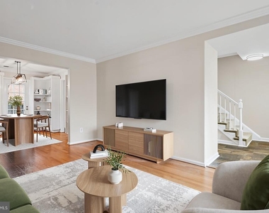 6718 Kenwood Forest Lane - Photo Thumbnail 4