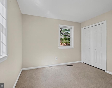 6718 Kenwood Forest Lane - Photo Thumbnail 20