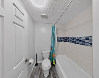 7521 Weatherby Drive - Photo Thumbnail 26