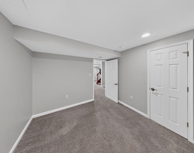 7521 Weatherby Drive - Photo Thumbnail 30