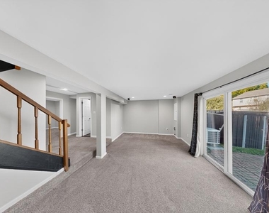 7521 Weatherby Drive - Photo Thumbnail 28
