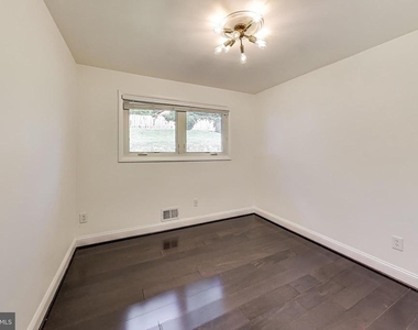 3715 Astoria Road - Photo Thumbnail 13