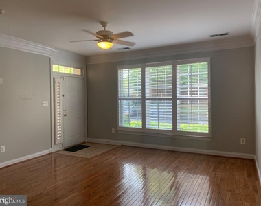 258 Fountain Green Lane - Photo Thumbnail 1