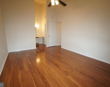 8360 Montgomery Run - Photo Thumbnail 12