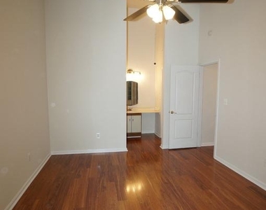 8360 Montgomery Run - Photo Thumbnail 13