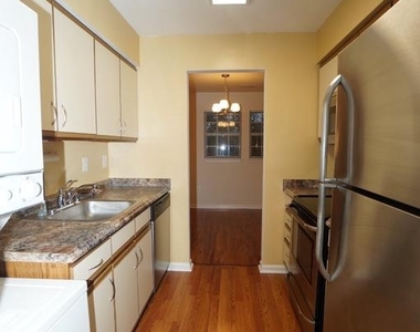 8360 Montgomery Run - Photo Thumbnail 4
