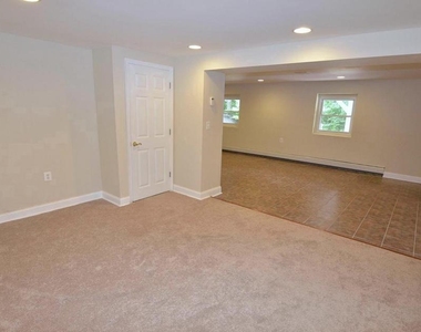 4 Carolina Avenue - Photo Thumbnail 10