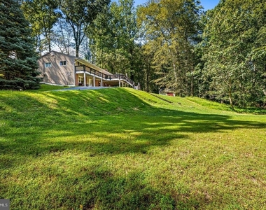 4 Carolina Avenue - Photo Thumbnail 4