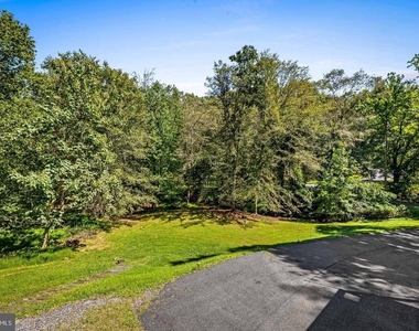 4 Carolina Avenue - Photo Thumbnail 5