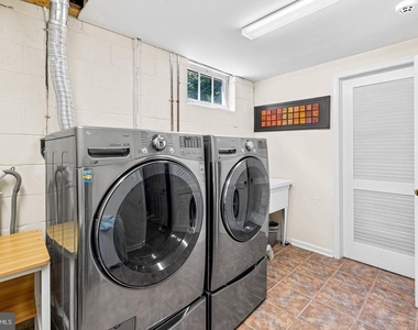 4 Carolina Avenue - Photo Thumbnail 31