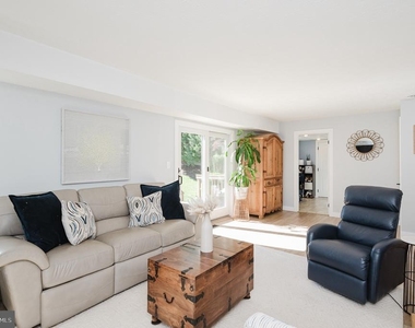 224 Hitching Post Drive - Photo Thumbnail 28