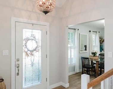 224 Hitching Post Drive - Photo Thumbnail 7