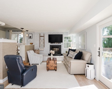 224 Hitching Post Drive - Photo Thumbnail 26