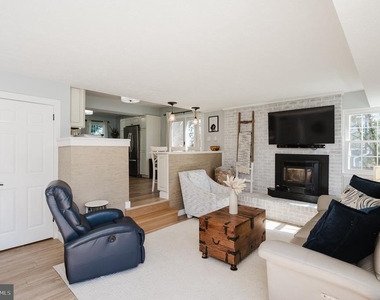 224 Hitching Post Drive - Photo Thumbnail 25