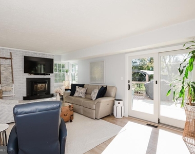 224 Hitching Post Drive - Photo Thumbnail 27
