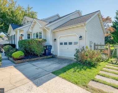 224 Hitching Post Drive - Photo Thumbnail 5