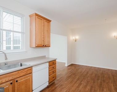 540 Kirkcaldy Way - Photo Thumbnail 16