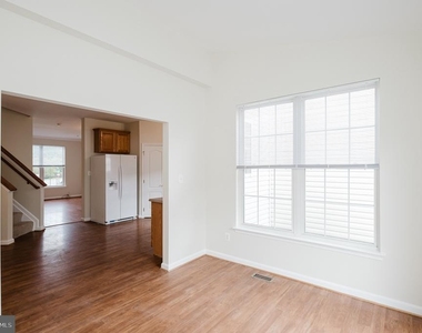 540 Kirkcaldy Way - Photo Thumbnail 22