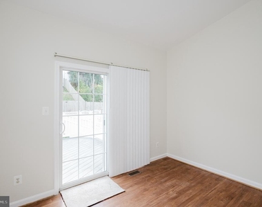 540 Kirkcaldy Way - Photo Thumbnail 20