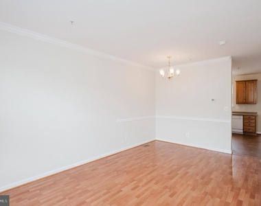 540 Kirkcaldy Way - Photo Thumbnail 6