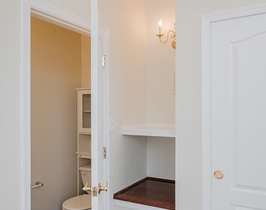 540 Kirkcaldy Way - Photo Thumbnail 4