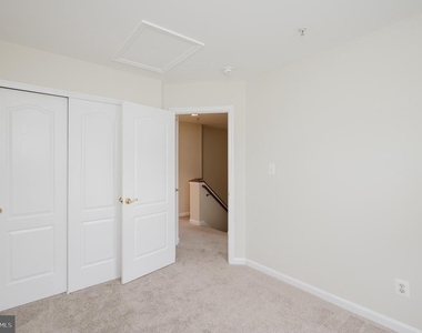 540 Kirkcaldy Way - Photo Thumbnail 36