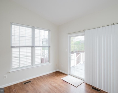 540 Kirkcaldy Way - Photo Thumbnail 21