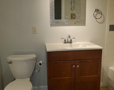 200 Dill Avenue - Photo Thumbnail 3
